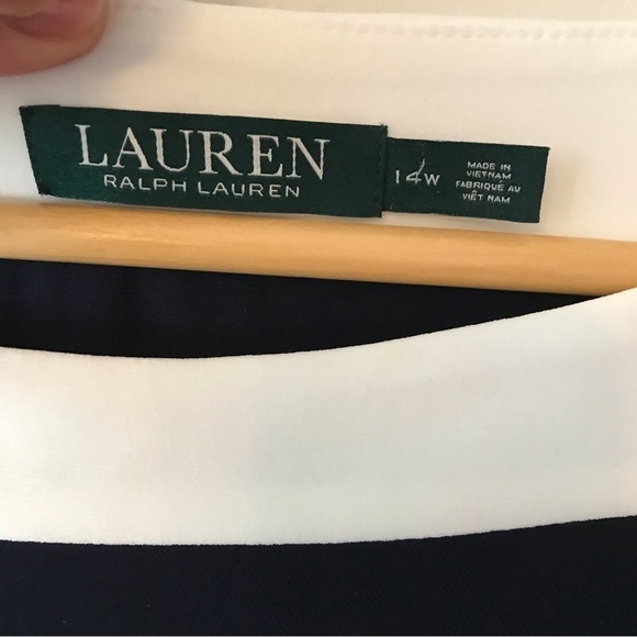 Lauren by Ralph Lauren side ruched, colour blocked, stretchy, flattering dress. - Picture 5 of 9